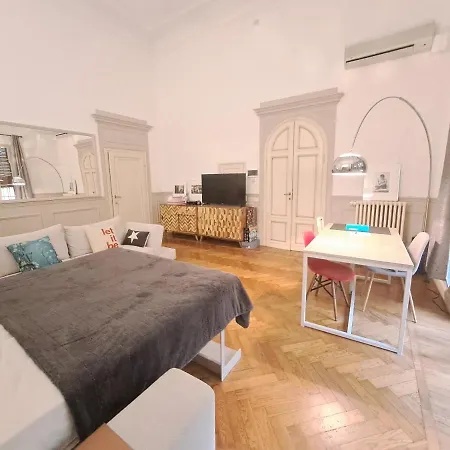 Lorenzo Il Magnifico فندق مبيت وإفطار